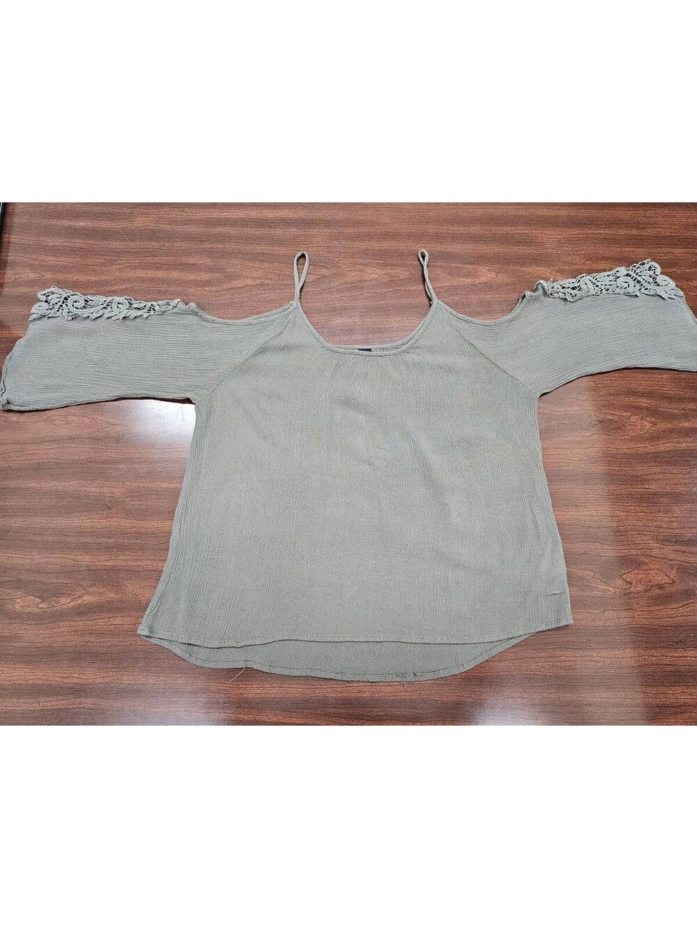 Windsor Cold Shoulder Top Medium Olive Green Crochet Trim Bell Sleeve Boho Chic